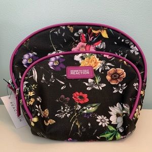 Kenneth Cole Reaction Cosmetic Bag Set